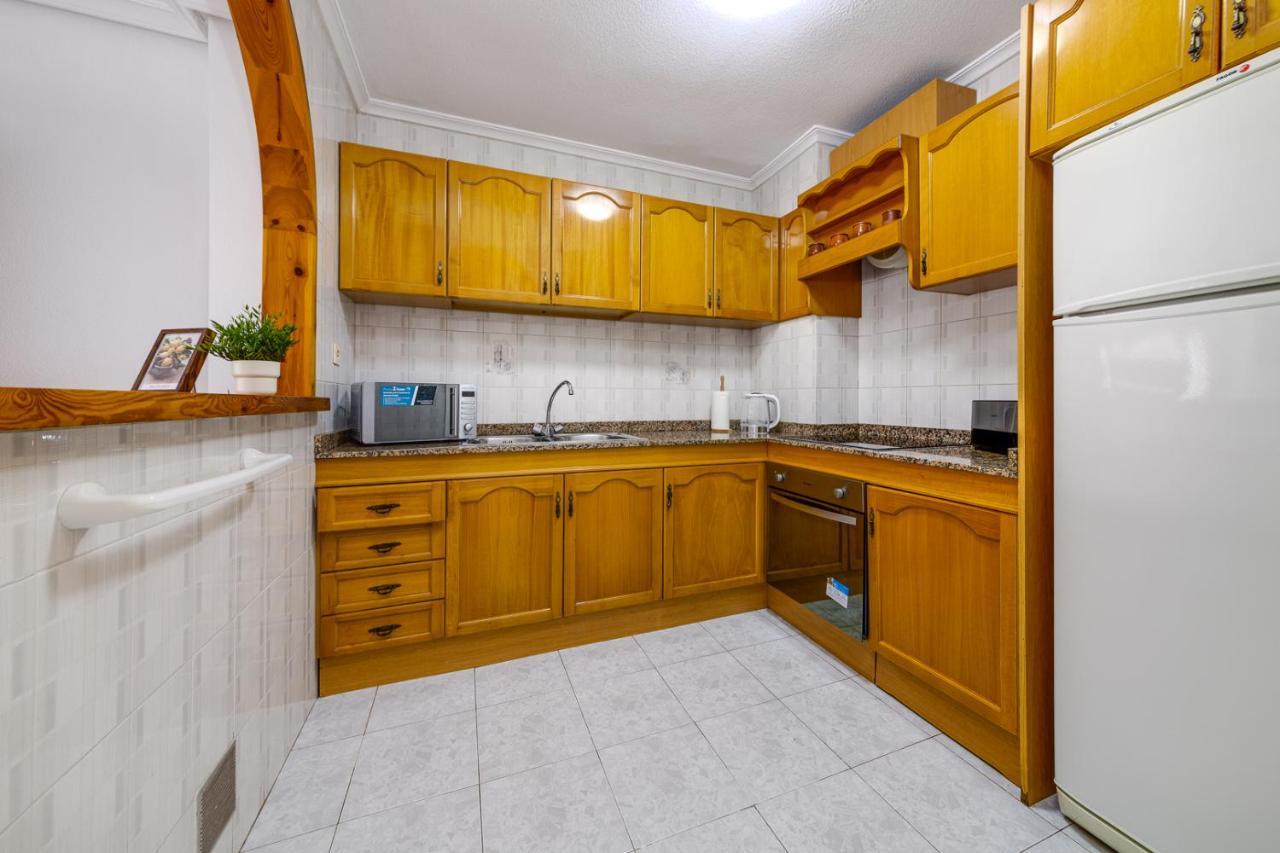 Cozy Apartment Near The Sea Torrevieja Exterior photo